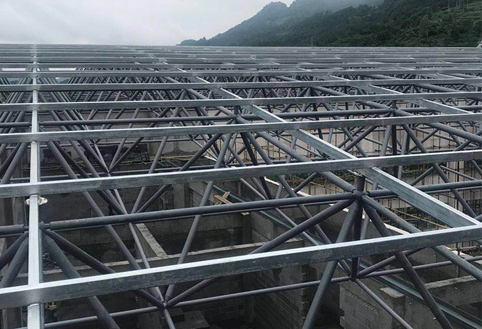 湖南仁怀冠英学校艺体楼网架